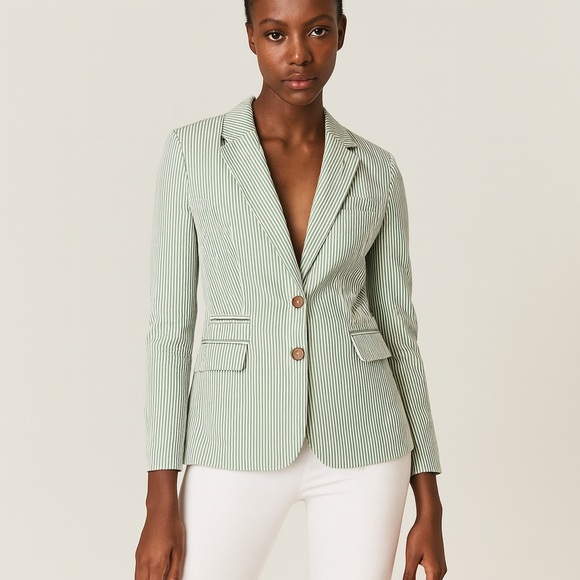 Banana Republic Jackets & Blazers - Banana Republic striped blazer